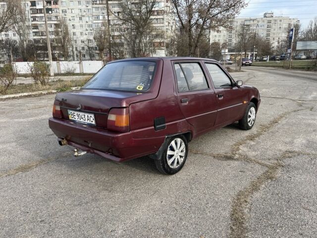 Красный ЗАЗ 1103 Славута, объемом двигателя 0 л и пробегом 200 тыс. км за 550 $, фото 2 на Automoto.ua