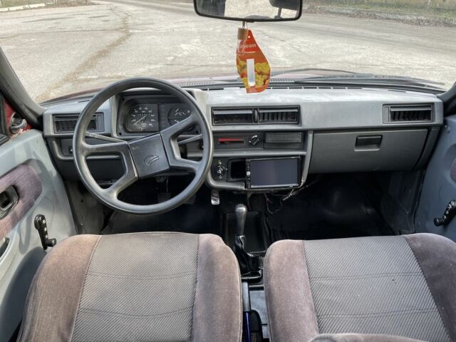 Красный ЗАЗ 1103 Славута, объемом двигателя 0 л и пробегом 200 тыс. км за 550 $, фото 5 на Automoto.ua