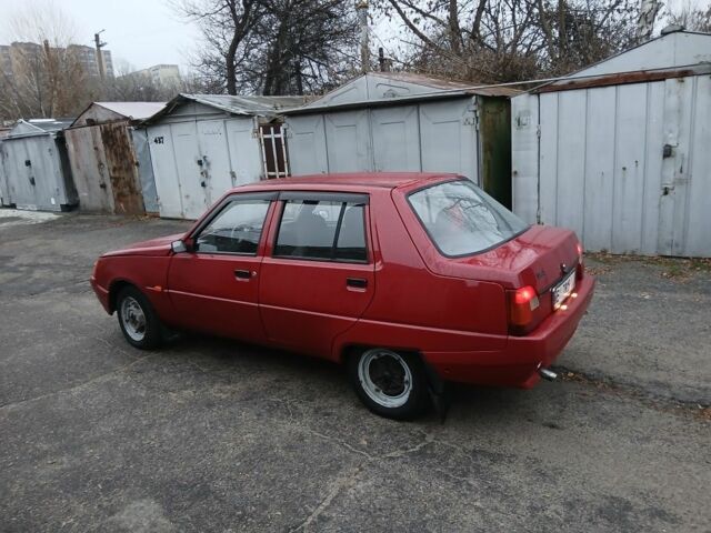 Красный ЗАЗ 1103 Славута, объемом двигателя 1.2 л и пробегом 65 тыс. км за 1800 $, фото 3 на Automoto.ua