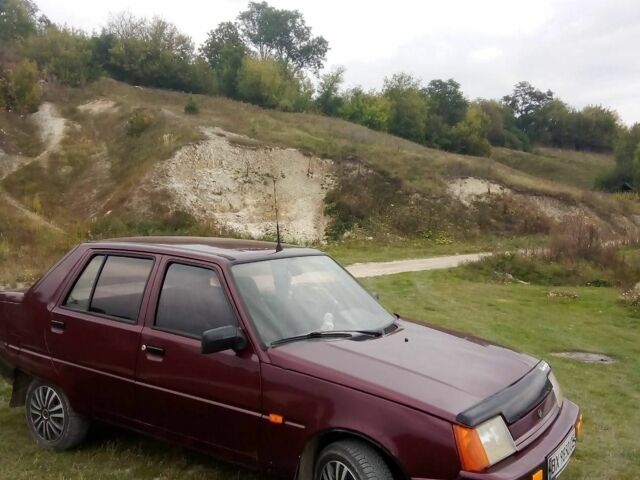 Красный ЗАЗ 1103 Славута, объемом двигателя 0 л и пробегом 2 тыс. км за 1150 $, фото 1 на Automoto.ua