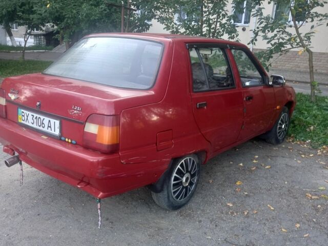 Красный ЗАЗ 1103 Славута, объемом двигателя 1.2 л и пробегом 33 тыс. км за 1500 $, фото 4 на Automoto.ua