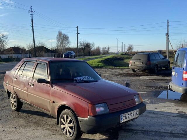 Красный ЗАЗ 1103 Славута, объемом двигателя 1.2 л и пробегом 171 тыс. км за 1085 $, фото 1 на Automoto.ua