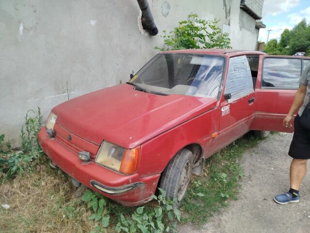 Червоний ЗАЗ 1103 Славута, об'ємом двигуна 1 л та пробігом 25 тис. км за 191 $, фото 1 на Automoto.ua