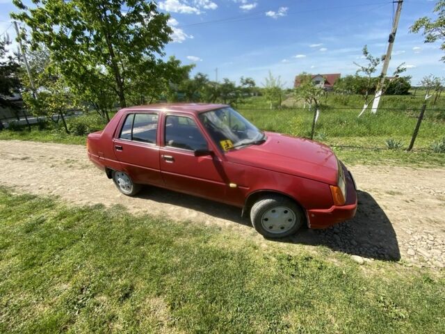 Красный ЗАЗ 1103 Славута, объемом двигателя 0 л и пробегом 204 тыс. км за 1200 $, фото 1 на Automoto.ua