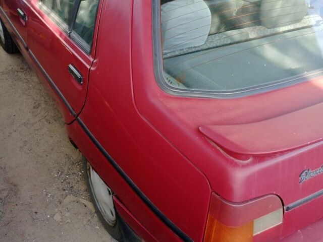 Красный ЗАЗ 1103 Славута, объемом двигателя 0 л и пробегом 200 тыс. км за 713 $, фото 1 на Automoto.ua