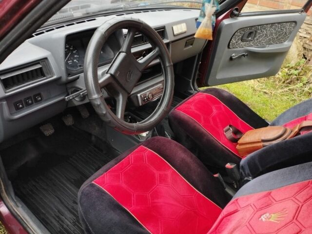 Красный ЗАЗ 1103 Славута, объемом двигателя 1.2 л и пробегом 140 тыс. км за 1000 $, фото 5 на Automoto.ua