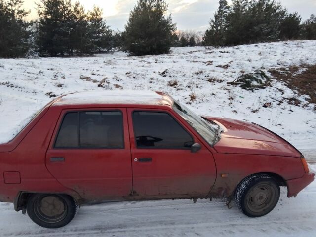 Червоний ЗАЗ 1103 Славута, об'ємом двигуна 1.2 л та пробігом 150 тис. км за 25000 $, фото 2 на Automoto.ua