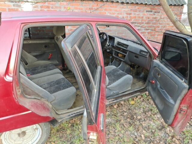 Червоний ЗАЗ 1103 Славута, об'ємом двигуна 1.3 л та пробігом 3 тис. км за 473 $, фото 3 на Automoto.ua