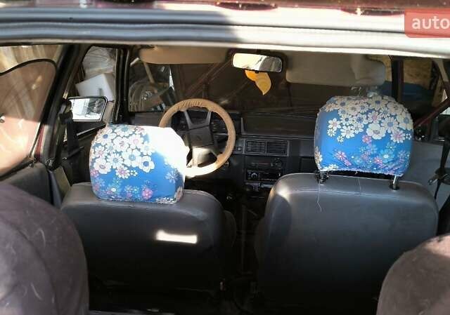 Красный ЗАЗ 1103 Славута, объемом двигателя 1.1 л и пробегом 200 тыс. км за 1200 $, фото 6 на Automoto.ua