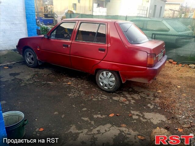 Красный ЗАЗ 1103 Славута, объемом двигателя 1.1 л и пробегом 238 тыс. км за 400 $, фото 1 на Automoto.ua