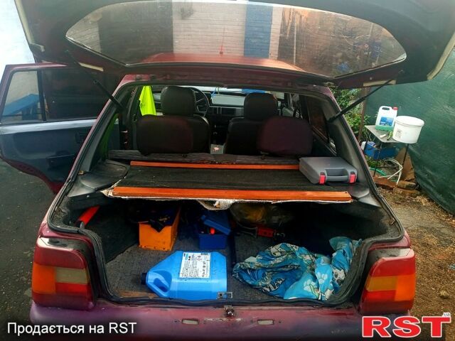 Красный ЗАЗ 1103 Славута, объемом двигателя 1.1 л и пробегом 238 тыс. км за 400 $, фото 9 на Automoto.ua