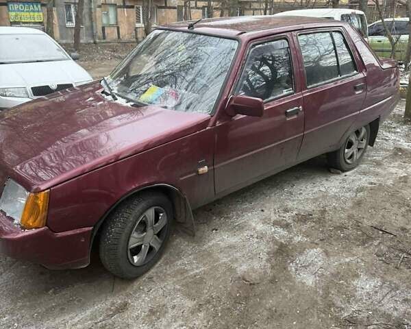 Красный ЗАЗ 1103 Славута, объемом двигателя 1.2 л и пробегом 280 тыс. км за 899 $, фото 1 на Automoto.ua