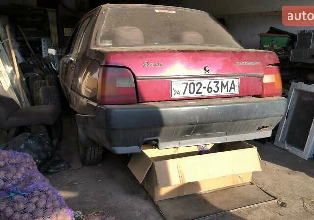 Красный ЗАЗ 1103 Славута, объемом двигателя 1.1 л и пробегом 200 тыс. км за 1200 $, фото 2 на Automoto.ua