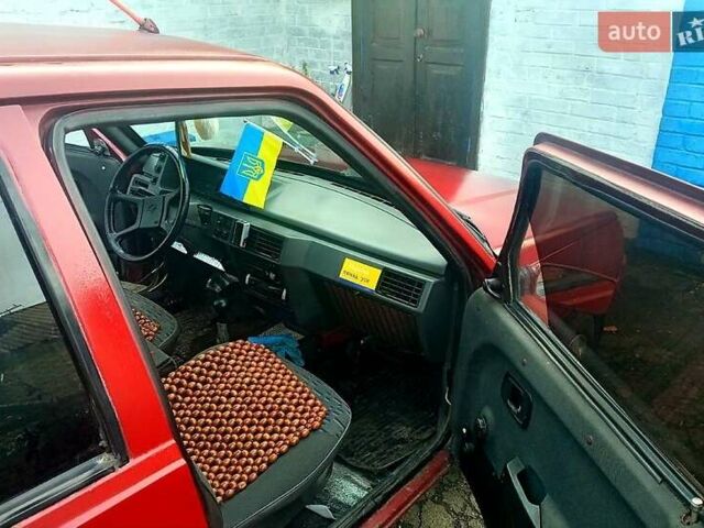 Красный ЗАЗ 1103 Славута, объемом двигателя 1.1 л и пробегом 238 тыс. км за 400 $, фото 1 на Automoto.ua