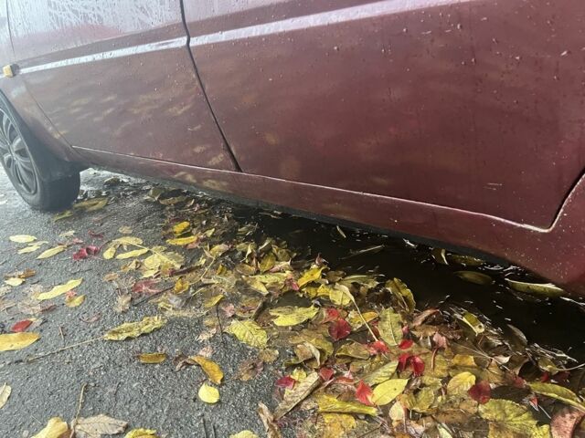 Красный ЗАЗ 1103 Славута, объемом двигателя 1.2 л и пробегом 2 тыс. км за 700 $, фото 4 на Automoto.ua