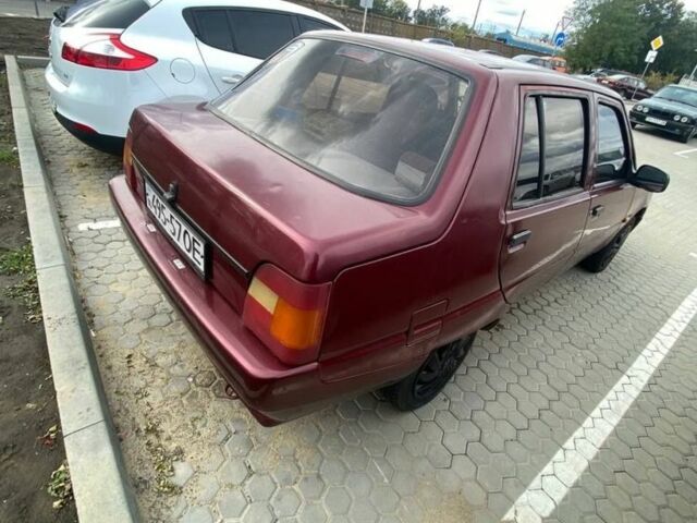 Красный ЗАЗ 1103 Славута, объемом двигателя 1.2 л и пробегом 3 тыс. км за 850 $, фото 3 на Automoto.ua