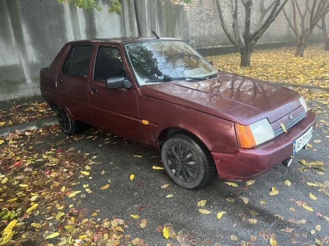 Красный ЗАЗ 1103 Славута, объемом двигателя 1.2 л и пробегом 2 тыс. км за 700 $, фото 1 на Automoto.ua