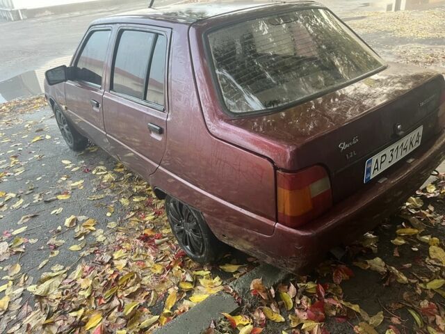 Красный ЗАЗ 1103 Славута, объемом двигателя 1.2 л и пробегом 2 тыс. км за 700 $, фото 3 на Automoto.ua