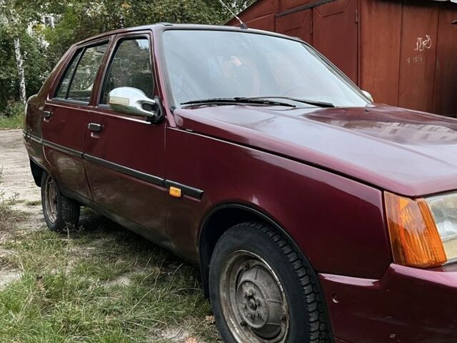 Красный ЗАЗ 1103 Славута, объемом двигателя 1.2 л и пробегом 100 тыс. км за 429 $, фото 5 на Automoto.ua