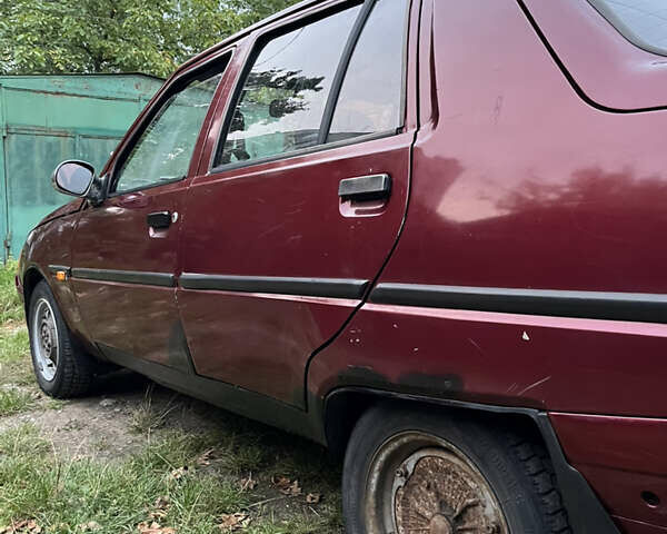 ЗАЗ 1103 Славута 2001 в Борисполе на Automoto.ua Красный ЗАЗ 1103 Славута, объемом двигателя 1.2 л и пробегом 99 тыс. км за 590 $, фото 2 на Automoto.ua
