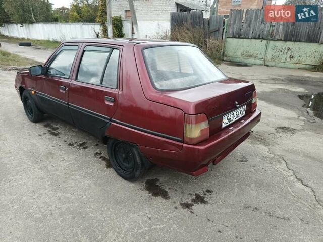 ЗАЗ 1103 Славута 2001 в Олевске на Automoto.ua Красный ЗАЗ 1103 Славута, объемом двигателя 1.2 л и пробегом 120 тыс. км за 799 $, фото 2 на Automoto.ua