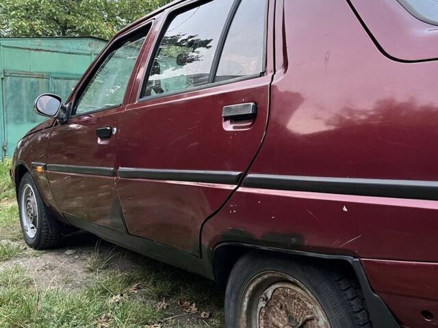 Красный ЗАЗ 1103 Славута, объемом двигателя 1.2 л и пробегом 100 тыс. км за 429 $, фото 2 на Automoto.ua