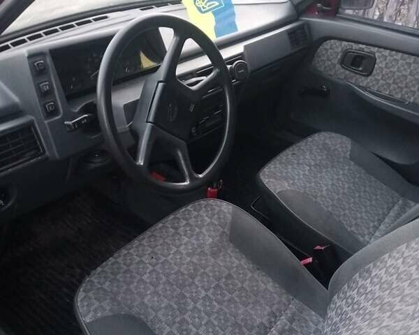Красный ЗАЗ 1103 Славута, объемом двигателя 1.2 л и пробегом 176 тыс. км за 800 $, фото 4 на Automoto.ua