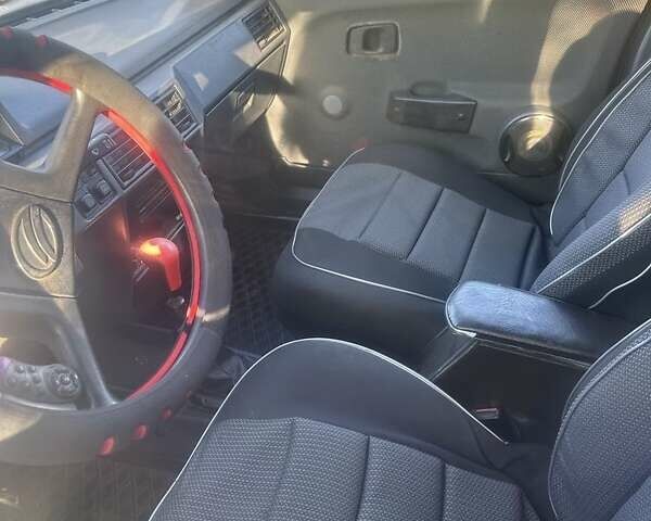 Червоний ЗАЗ 1103 Славута, об'ємом двигуна 1.2 л та пробігом 853 тис. км за 1071 $, фото 5 на Automoto.ua