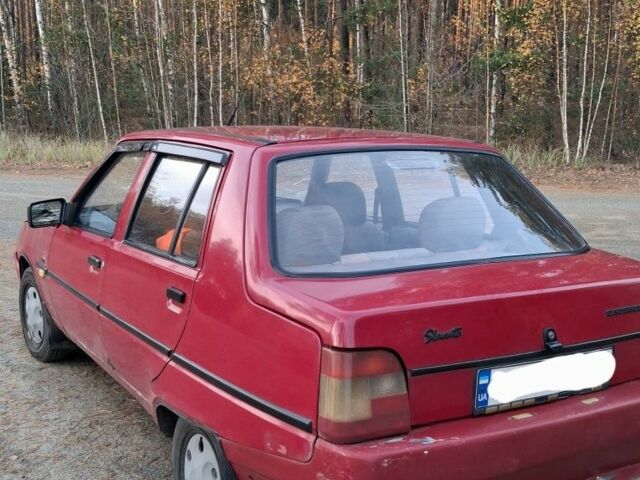 Червоний ЗАЗ 1103 Славута, об'ємом двигуна 1.2 л та пробігом 220 тис. км за 550 $, фото 3 на Automoto.ua