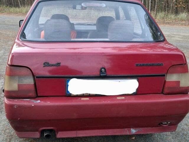 Червоний ЗАЗ 1103 Славута, об'ємом двигуна 1.2 л та пробігом 220 тис. км за 550 $, фото 2 на Automoto.ua