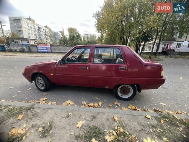 ЗАЗ 1103 Славута 2001 в Днепре (Днепропетровске) на Automoto.ua Красный ЗАЗ 1103 Славута, объемом двигателя 1.2 л и пробегом 93 тыс. км за 1400 $, фото 2 на Automoto.ua