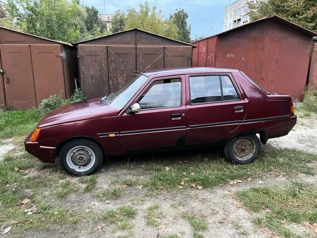 Красный ЗАЗ 1103 Славута, объемом двигателя 1.2 л и пробегом 100 тыс. км за 429 $, фото 1 на Automoto.ua