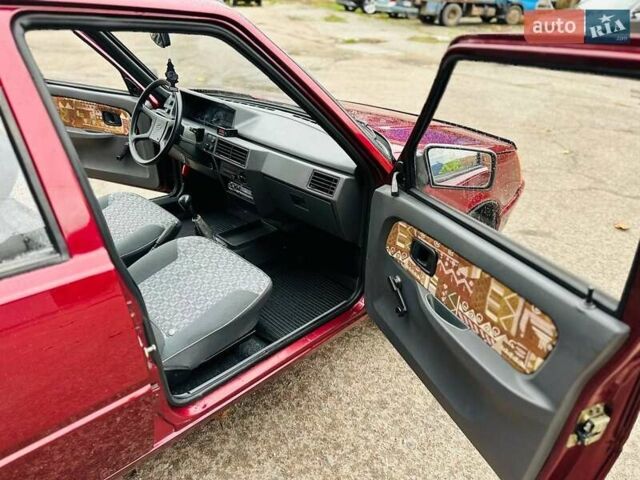Червоний ЗАЗ 1103 Славута, об'ємом двигуна 1.2 л та пробігом 85 тис. км за 1900 $, фото 26 на Automoto.ua