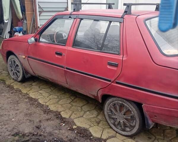 Красный ЗАЗ 1103 Славута, объемом двигателя 1.2 л и пробегом 250 тыс. км за 900 $, фото 5 на Automoto.ua