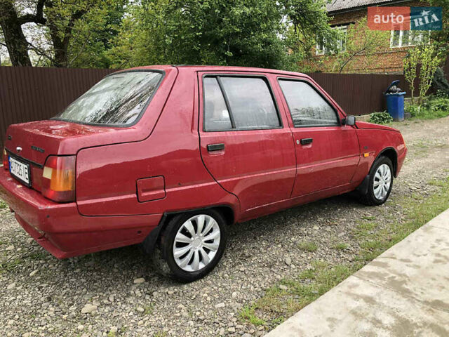 Красный ЗАЗ 1103 Славута, объемом двигателя 1.2 л и пробегом 65 тыс. км за 650 $, фото 4 на Automoto.ua