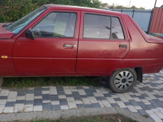 Красный ЗАЗ 1103 Славута, объемом двигателя 0 л и пробегом 5 тыс. км за 662 $, фото 4 на Automoto.ua