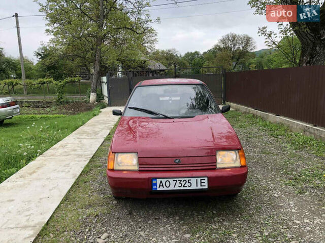 Красный ЗАЗ 1103 Славута, объемом двигателя 1.2 л и пробегом 65 тыс. км за 650 $, фото 2 на Automoto.ua
