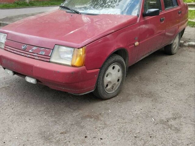 Красный ЗАЗ 1103 Славута, объемом двигателя 1.2 л и пробегом 150 тыс. км за 825 $, фото 1 на Automoto.ua