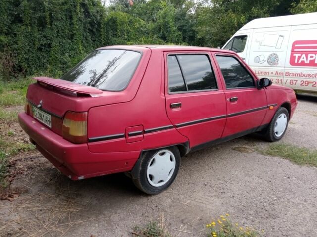 Красный ЗАЗ 1103 Славута, объемом двигателя 1.2 л и пробегом 119 тыс. км за 900 $, фото 6 на Automoto.ua