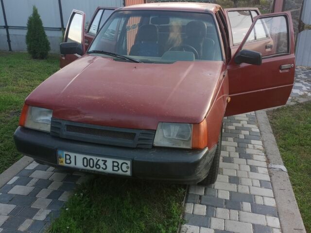 Красный ЗАЗ 1103 Славута, объемом двигателя 0 л и пробегом 5 тыс. км за 662 $, фото 3 на Automoto.ua