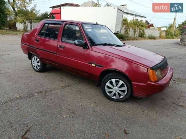 Червоний ЗАЗ 1103 Славута, об'ємом двигуна 1.2 л та пробігом 333 тис. км за 450 $, фото 3 на Automoto.ua