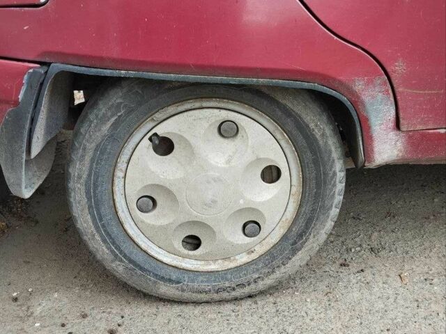 Червоний ЗАЗ 1103 Славута, об'ємом двигуна 1.2 л та пробігом 150 тис. км за 825 $, фото 7 на Automoto.ua