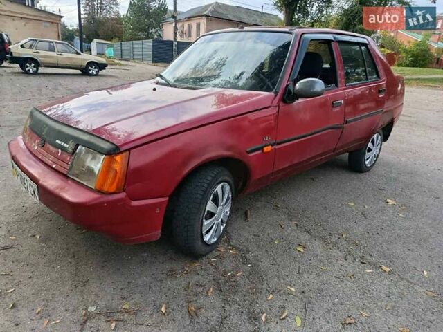Червоний ЗАЗ 1103 Славута, об'ємом двигуна 1.2 л та пробігом 333 тис. км за 450 $, фото 4 на Automoto.ua