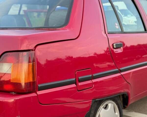 Червоний ЗАЗ 1103 Славута, об'ємом двигуна 1.2 л та пробігом 69 тис. км за 2000 $, фото 4 на Automoto.ua