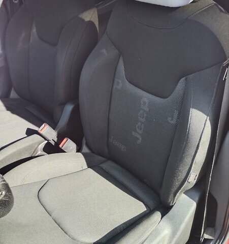 ЗАЗ 1103 Славута 2003 в Кропивницком (Кировограде) на Automoto.ua Красный ЗАЗ 1103 Славута, объемом двигателя 1.2 л и пробегом 130 тыс. км за 1700 $, фото 2 на Automoto.ua