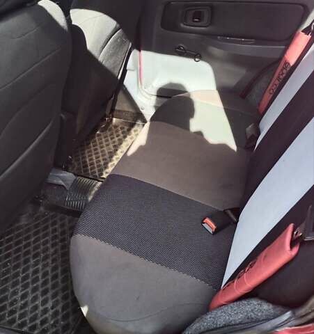 ЗАЗ 1103 Славута 2003 в Кропивницком (Кировограде) на Automoto.ua Красный ЗАЗ 1103 Славута, объемом двигателя 1.2 л и пробегом 130 тыс. км за 1700 $, фото 4 на Automoto.ua