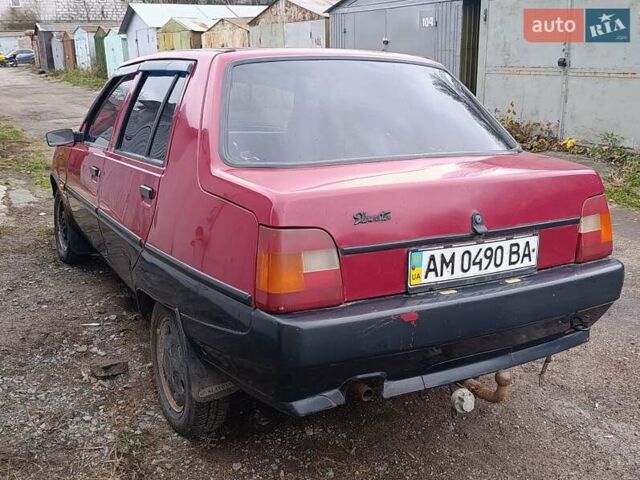 Красный ЗАЗ 1103 Славута, объемом двигателя 1.2 л и пробегом 118 тыс. км за 900 $, фото 5 на Automoto.ua