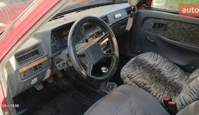 Красный ЗАЗ 1103 Славута, объемом двигателя 1.2 л и пробегом 170 тыс. км за 950 $, фото 1 на Automoto.ua