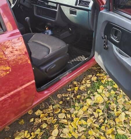 ЗАЗ 1103 Славута 2003 в Кропивницком (Кировограде) на Automoto.ua Красный ЗАЗ 1103 Славута, объемом двигателя 1.2 л и пробегом 130 тыс. км за 1700 $, фото 9 на Automoto.ua