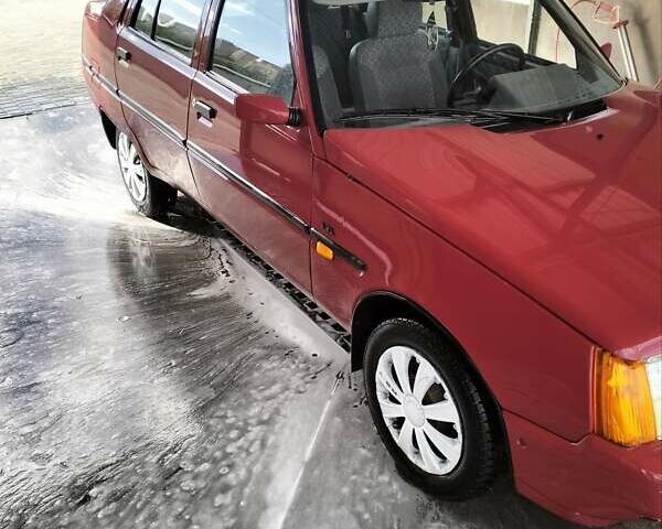 Красный ЗАЗ 1103 Славута, объемом двигателя 1.2 л и пробегом 140 тыс. км за 1350 $, фото 2 на Automoto.ua